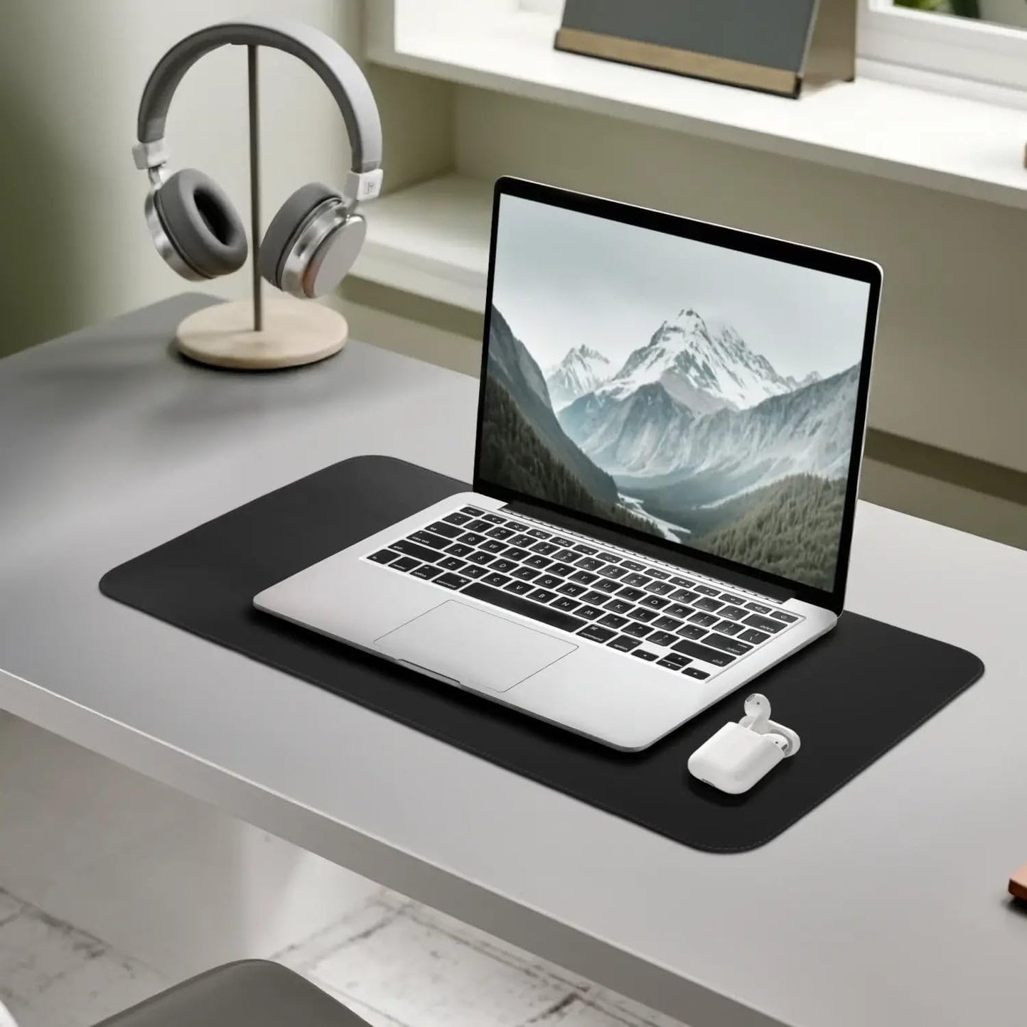 Leather Desk Pad – Premium Leather Desk Mat for Office and Home, Elegant Desk Mat and Writing Pad Maruse - Black