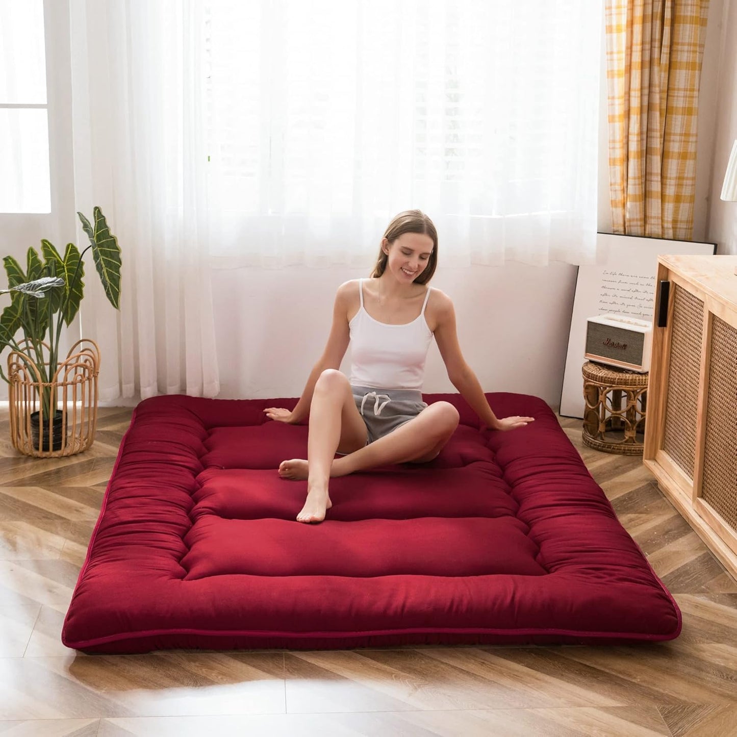 MAXYOYO Japanese Floor Futon Mattress - Thicken Sleeping Pad, Foldable Roll Up Mattress Topper, Guest Floor Bed, Burgundy, Queen