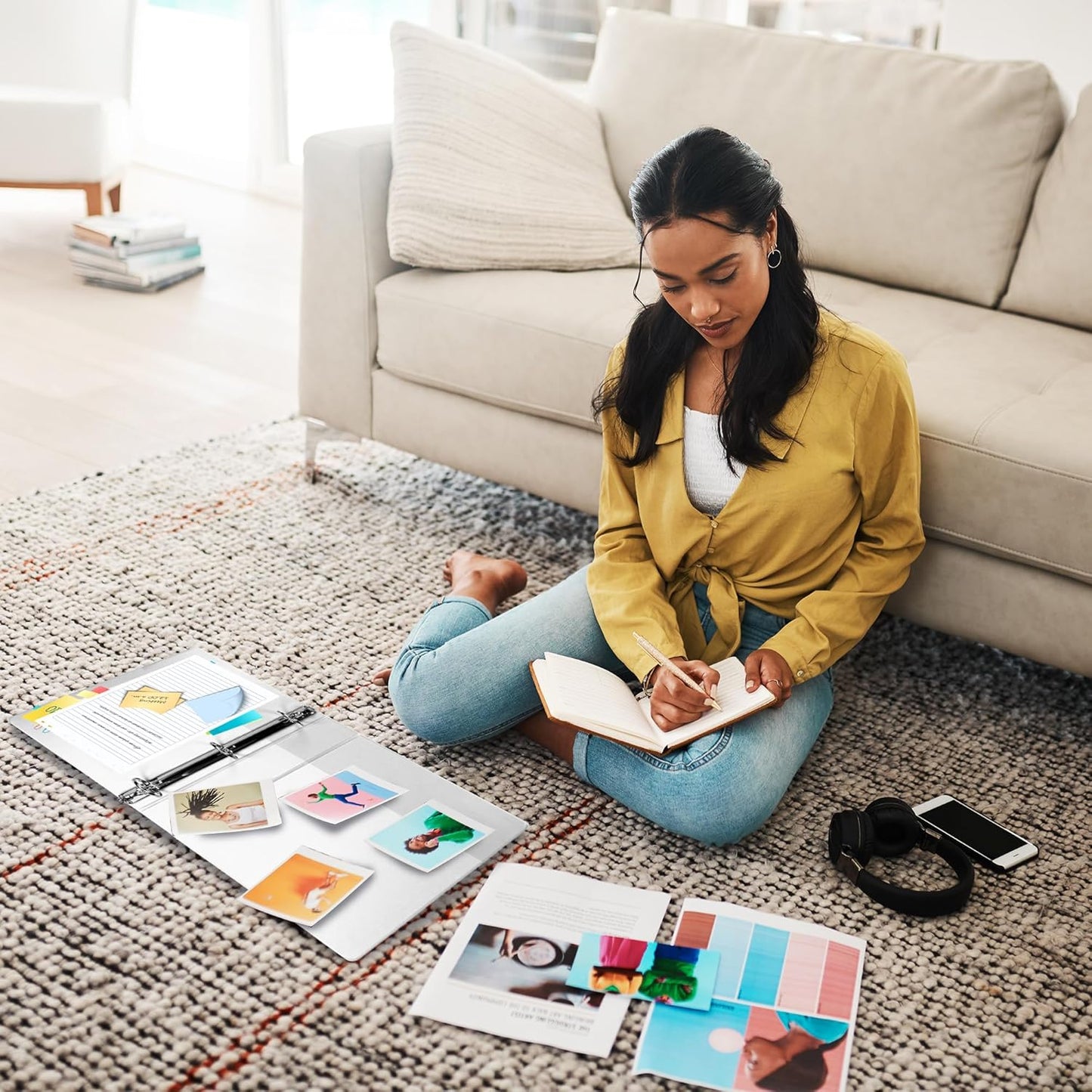 Samsill 3 Inch 3 Ring Binders, Made in USA, Economy Round Ring, Clear View Cover, 550 Sheet Capacity - for School, Home, Office - White, 12 Pack